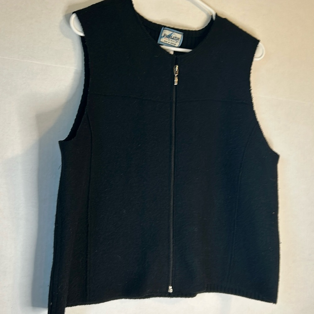 3/$25 Pendleton Originals 100% Merino Wool Zip Up Womens Black Vest  Size XL ?